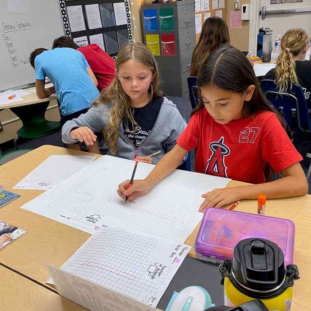 4th grades Working together